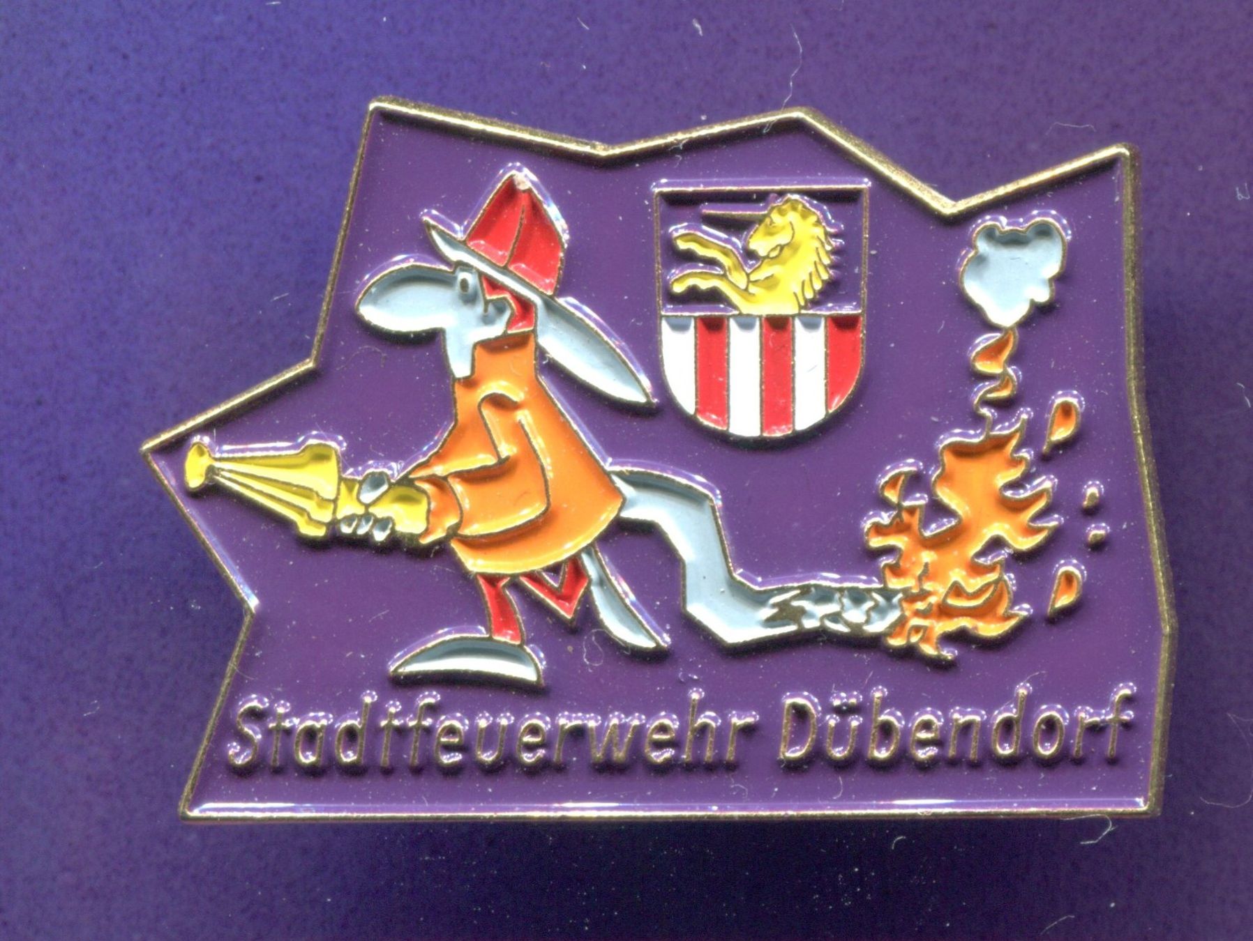Placchette & Badge: Stadtfeuerwehr  DÜBENDORF – Usato da Winterthur venduto da Sammleroase
