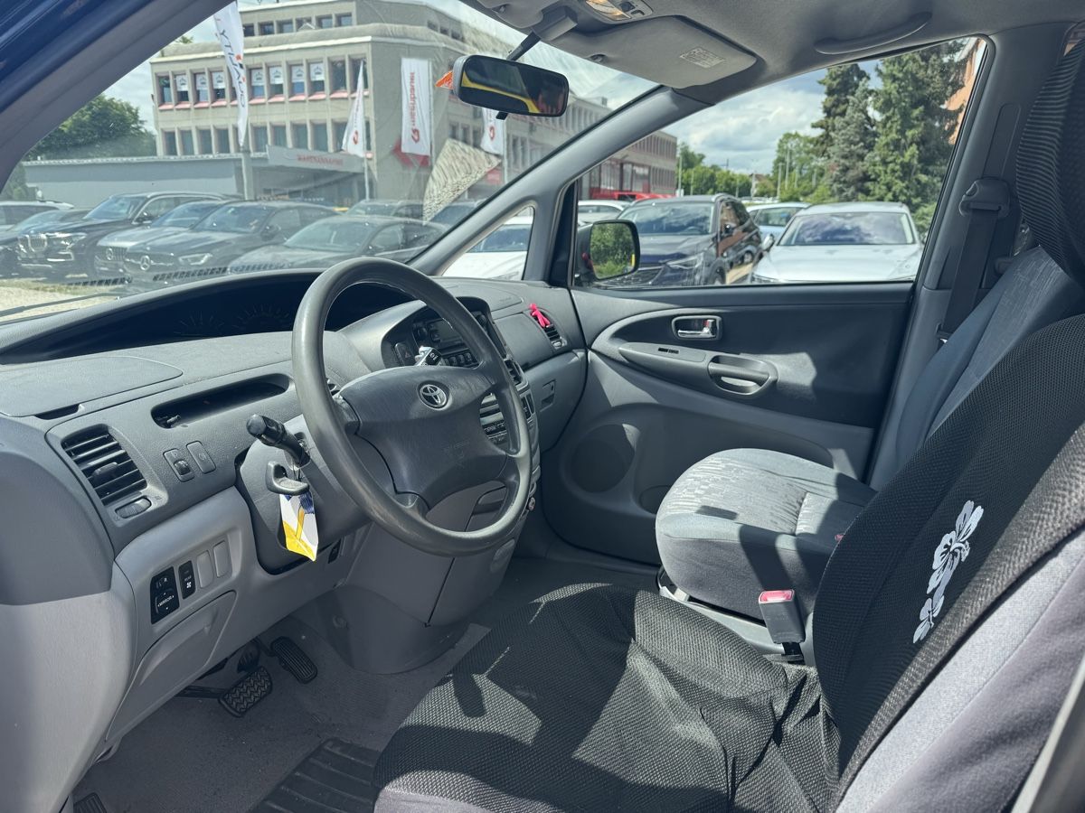 Toyota Automobili: Toyota Previa 7 Plätze – Usato da Flums venduto da RehanEssar 9
