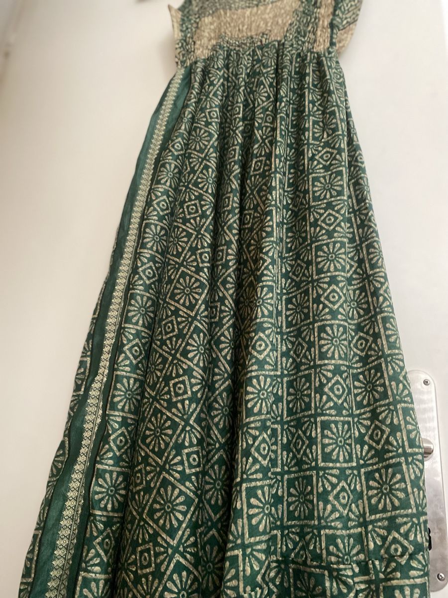 Kleider: Beautiful dress 30%silk  – Gebraucht aus Dietikon von Tdaf33 3