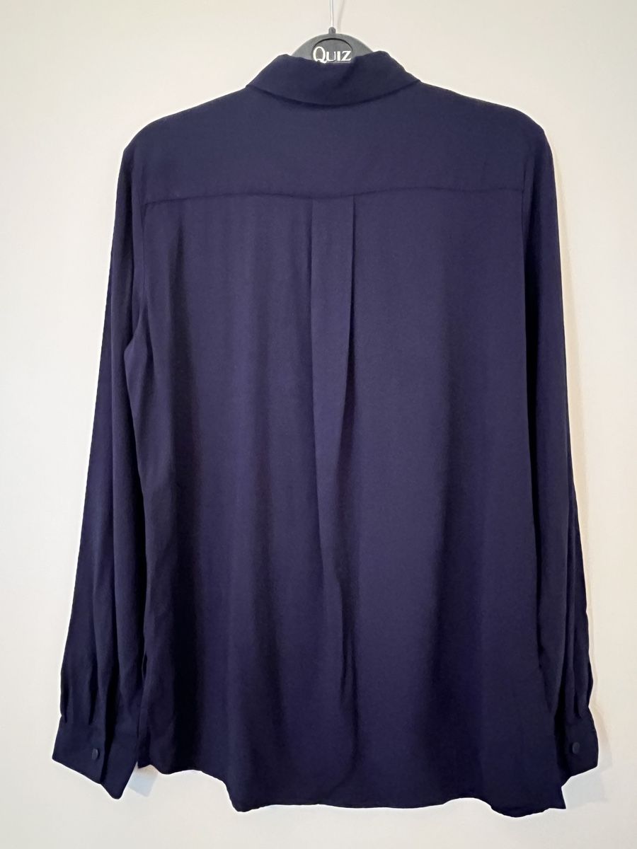 Benetton Blusen: Navy Blue Button down shirt Benetton – Gebraucht aus Zürich von Nowstalgia 2