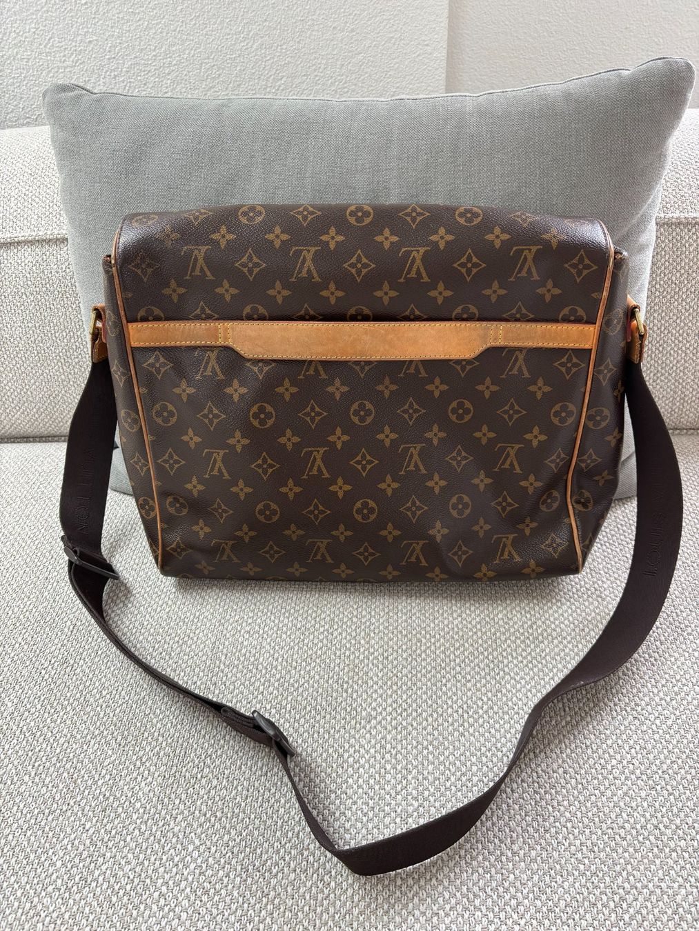 Louis Vuitton Borse: LOUIS VUITTON Messenger Bag – Usato da zürich venduto da CVolker 1