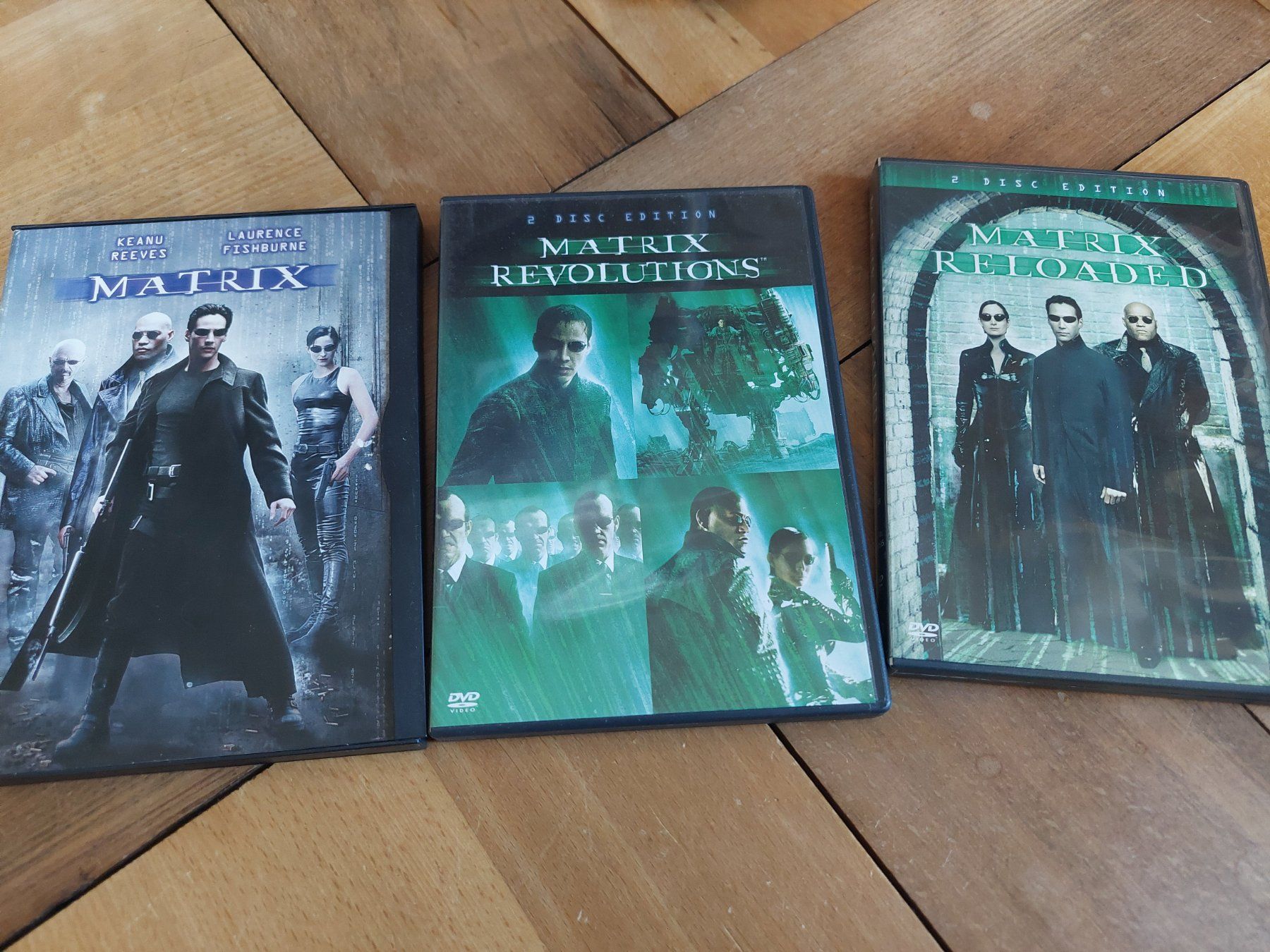 Tutti i DVDs: Matrix Trilogie DVD-Set Teil 1-3 – Usato da Beckenried venduto da Havacola