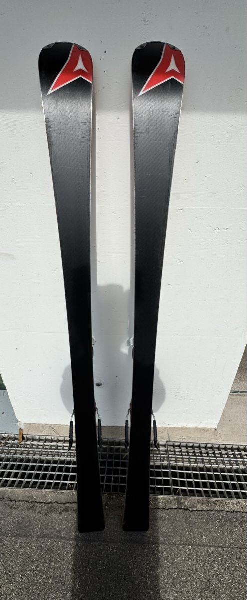 Atomic Skis: Top Atomic Ski – D'occasion à Adliswil par wurmser1 1