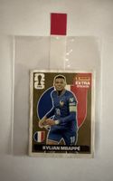 Extra sticker OR Kylian M’Bappé