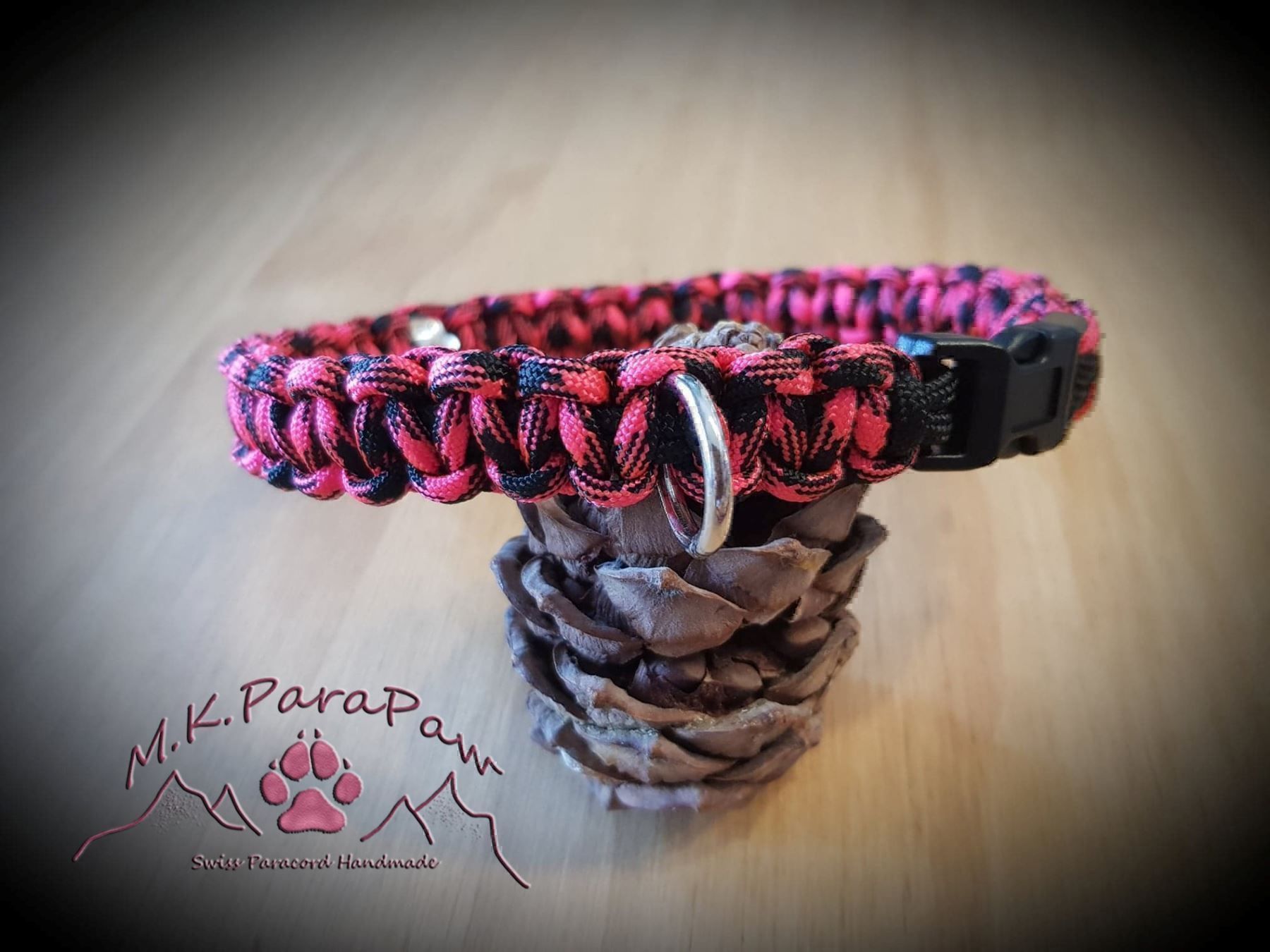 Guinzagli & Collari: Paracord Handarbeit Hundehalsband Leinen – Nuovo e nell'imballaggio originale da Näfels venduto da AllerleiCH 3