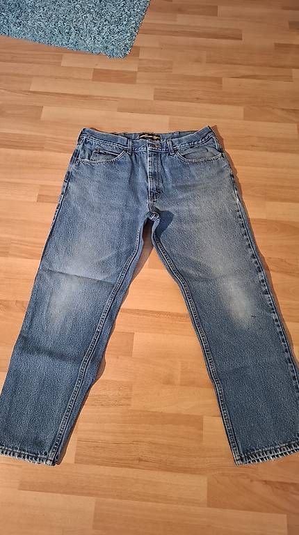 Jeans: Jean bleu Lee Regular Fit 489 – Gebraucht aus Fleurier von die_gg95