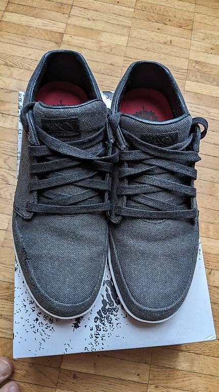 K1X Scarpe da uomo: zeitloser Herren Sneaker, Grau, Gr. 42.5 – Usato da St.Gallen venduto da Stuempeli