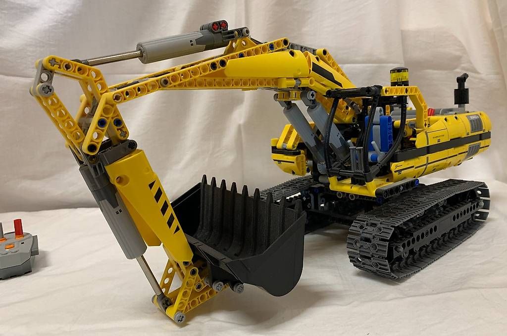 Lego Jeux de construction: Lego Technic Motorisierter Raupenbagger – D'occasion à Meikirch par meineangebote 1