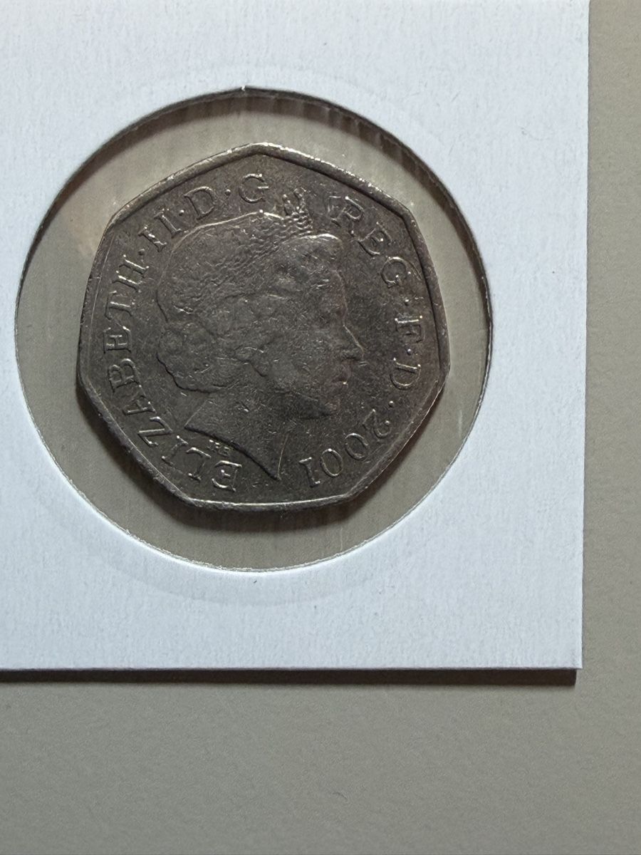 Alle Münzen: GB - 50 pence - 2001 - Britannia – Gebraucht aus Payerne von Mike1682 1