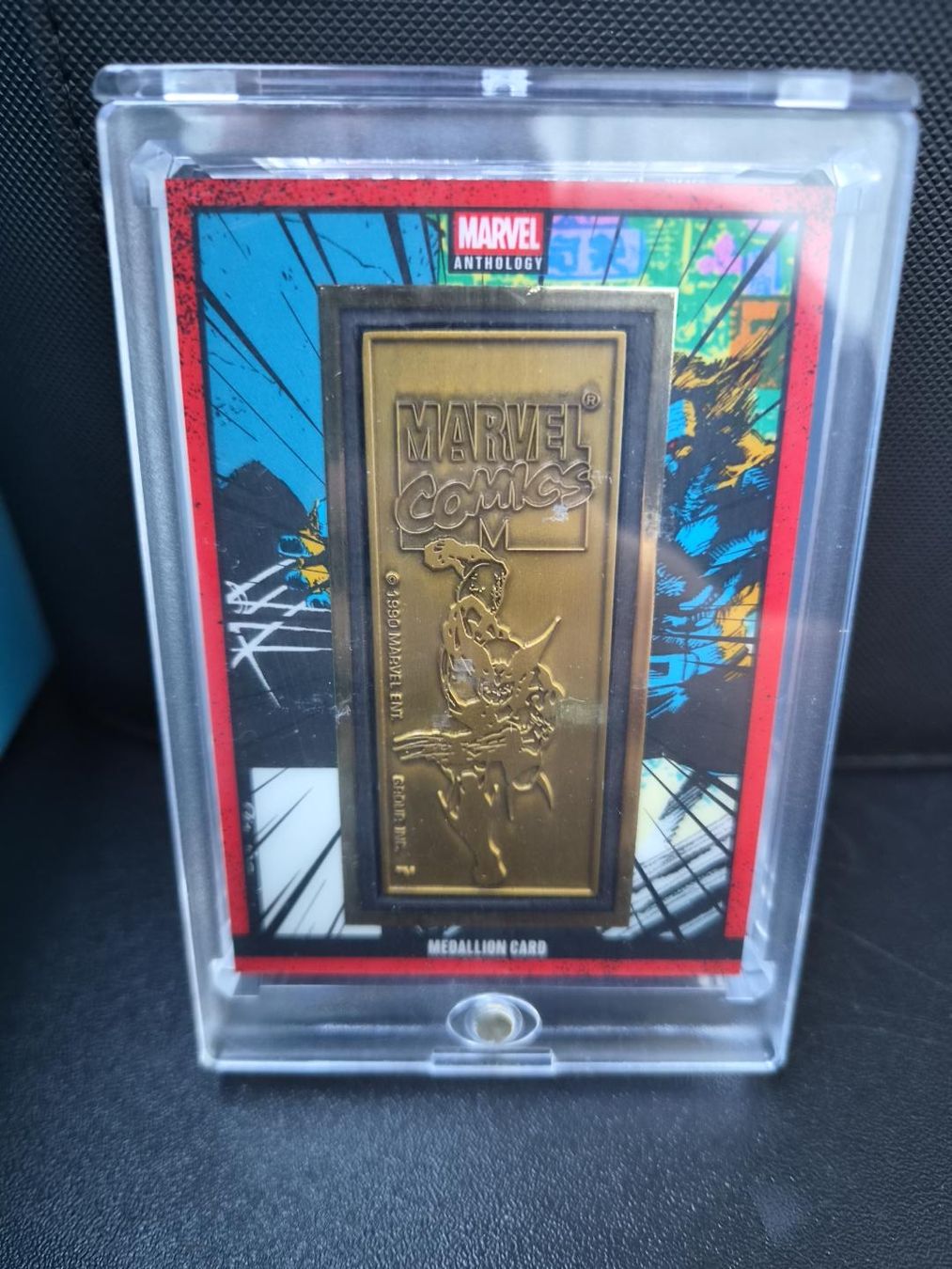 Marvel Sammelbilder & Trading cards: Carte Panini Marvel Anthology Wolverine médaillon – Gebraucht aus Attalens von Thominho
