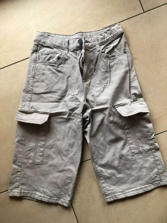 Coole kurze Baggy Jeans von s.Oliver in grau Grösse 158