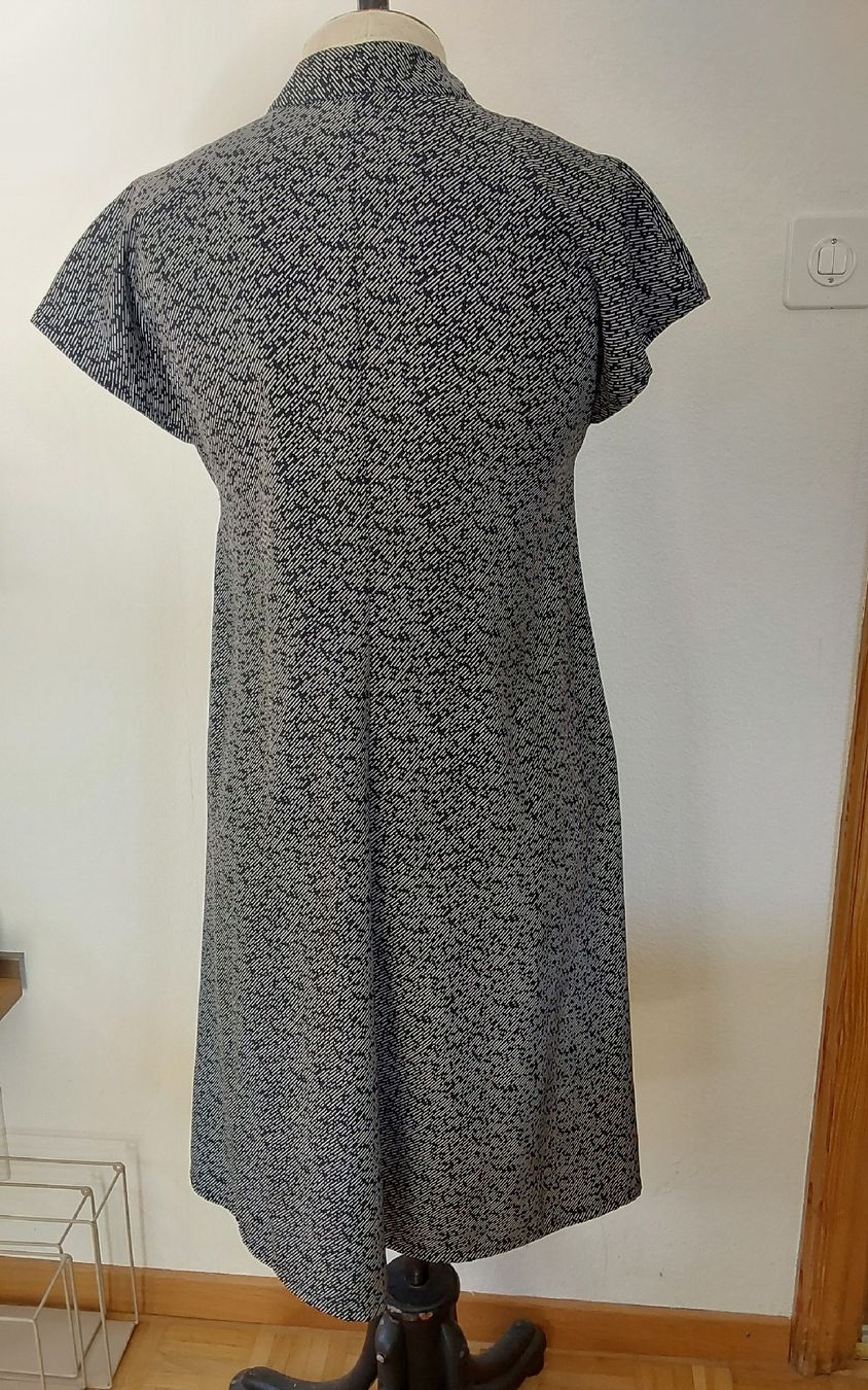 Someday Vestiti: Kleid Someday 38 Polyester dunkelblau – Nuovo (secondo la descrizione) da Köniz venduto da scopello12 3
