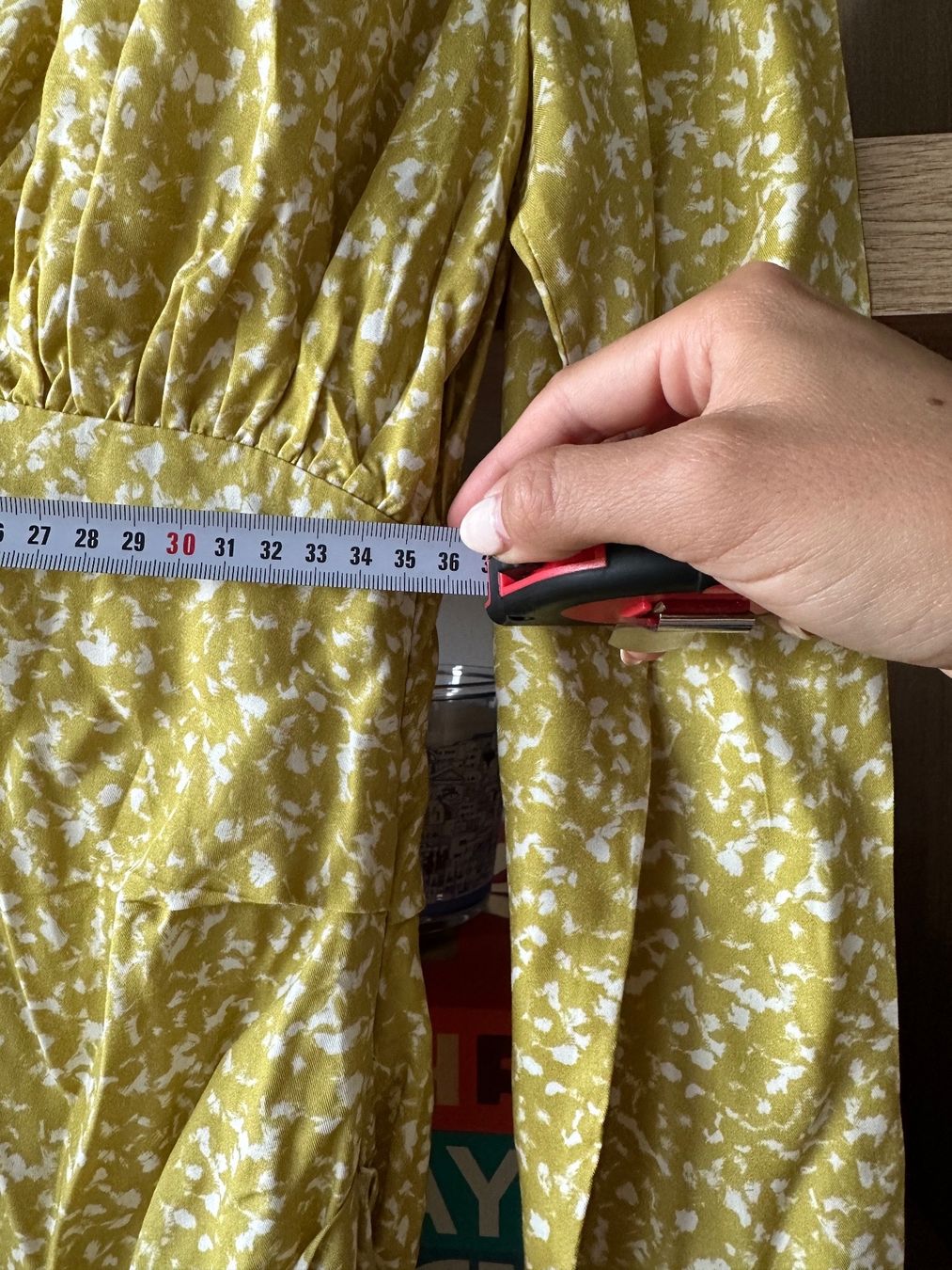 Kleider: Robe jaune blanc S New – Neu und originalverpackt aus La Croix (Lutry) von secondhandZara 5
