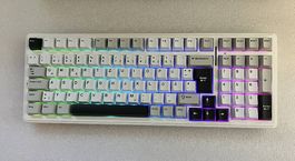Aula F99 Mechanische Tastatur