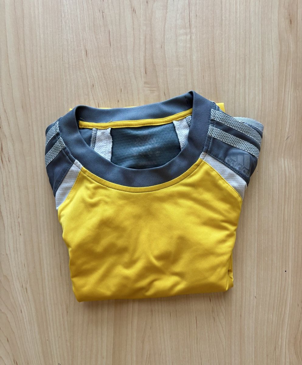 Adidas T-shirt: T-Shirt sport Adidas – Usato da Denens venduto da RomainSecondeMain 4