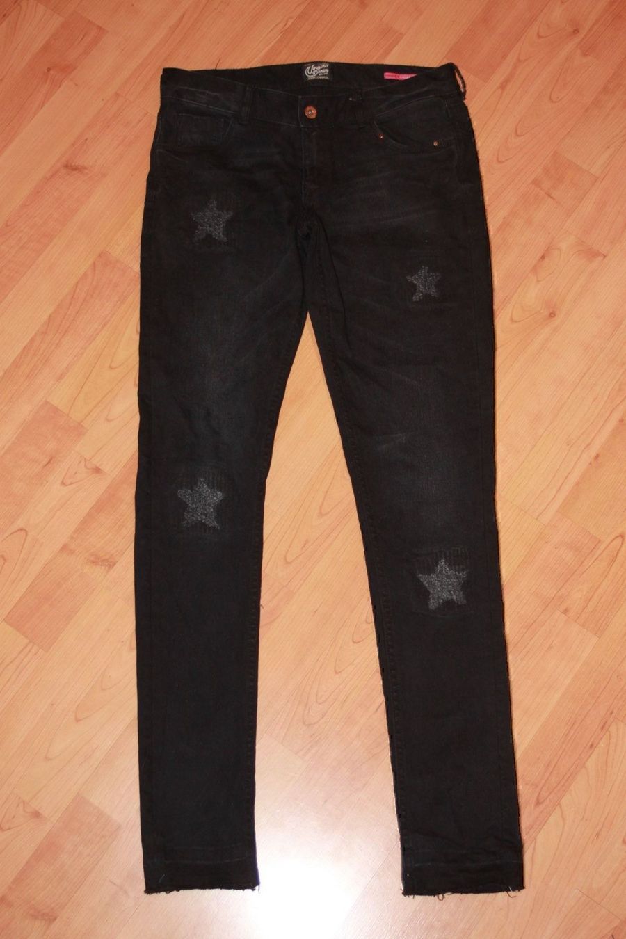 Vingino Pantaloni: schwarze Jeans  176 mit Sternen Vingino – Nuovo (secondo la descrizione) da Wenslingen venduto da Strick4Alpaca