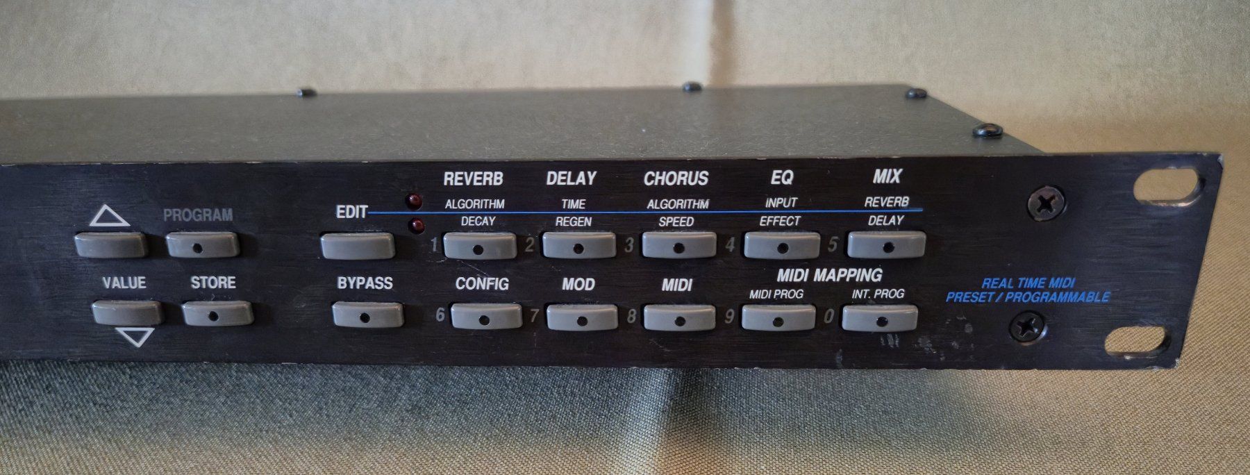 Alesis Instruments de musique: Alesis MidiVerb III – D'occasion à Jona par brackets 3