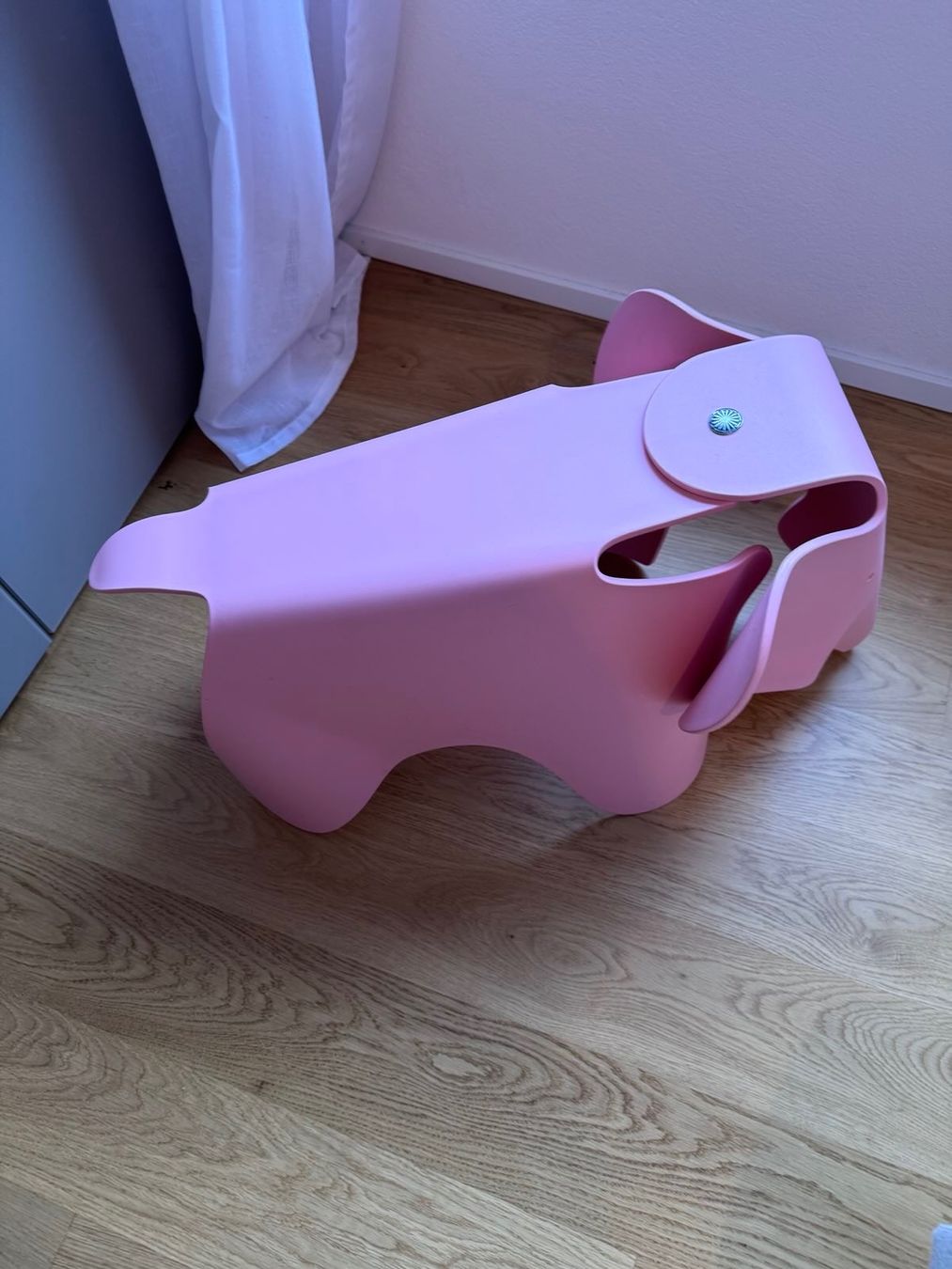 Vitra Hocker: Elephant Vitra - rosa – Gebraucht aus Schliern b. Köniz von SanPellegrino10 2