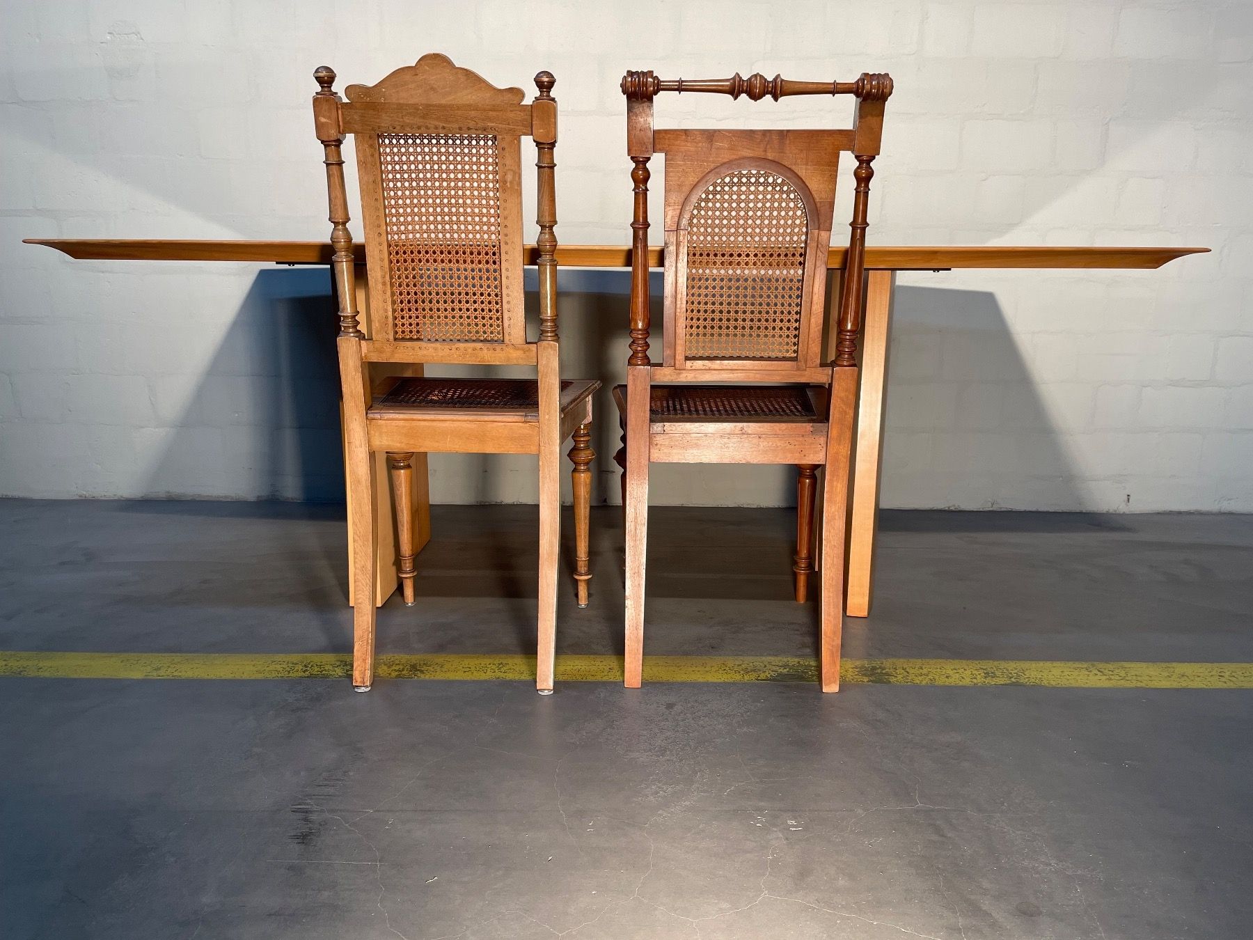 Tische: NEUE RESTAURIERT, Esstisch vom Möbelschreiner gefertigt – Gebraucht aus Langendorf von zloker 8