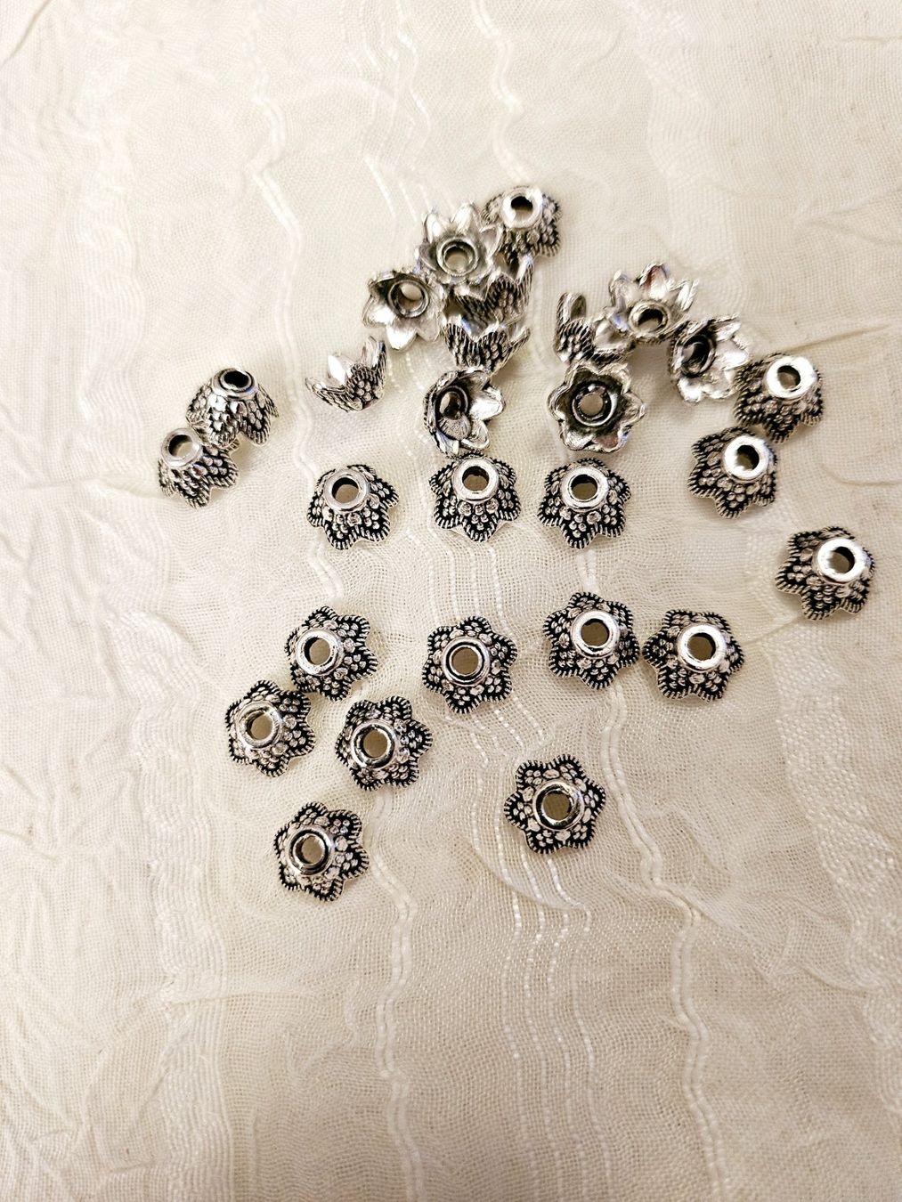 Perle (finte): 10stk Perlenkappen 5x8mm (nr1) – Nuovo (secondo la descrizione) da Dietikon venduto da Eleda 1
