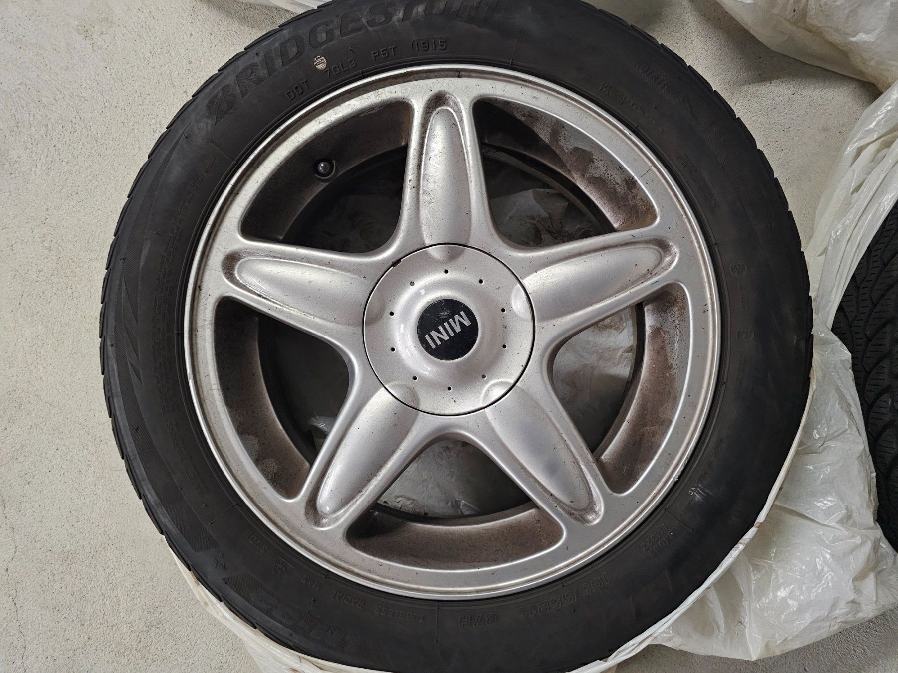 Mini Pneus & Kompletträder: 4 original MINI complete wheels (R57) – Gebraucht aus Urdorf von karol.muszkiewicz 2