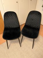 Set aus 6 Stühlen in Schwarz (Samt mit Rautensteppung)