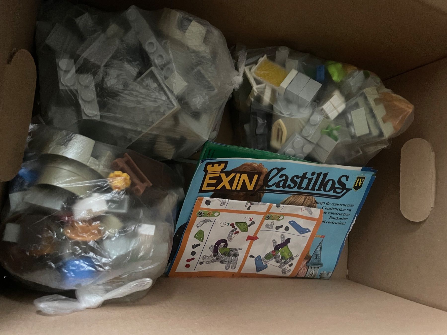 Jouets: Bausteine – Défectueux à Niederhasli par sev_d7hq 8