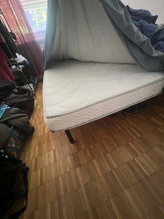Letti: Letto matrimoniale – Usato da Massagno venduto da ric_dq7h 3