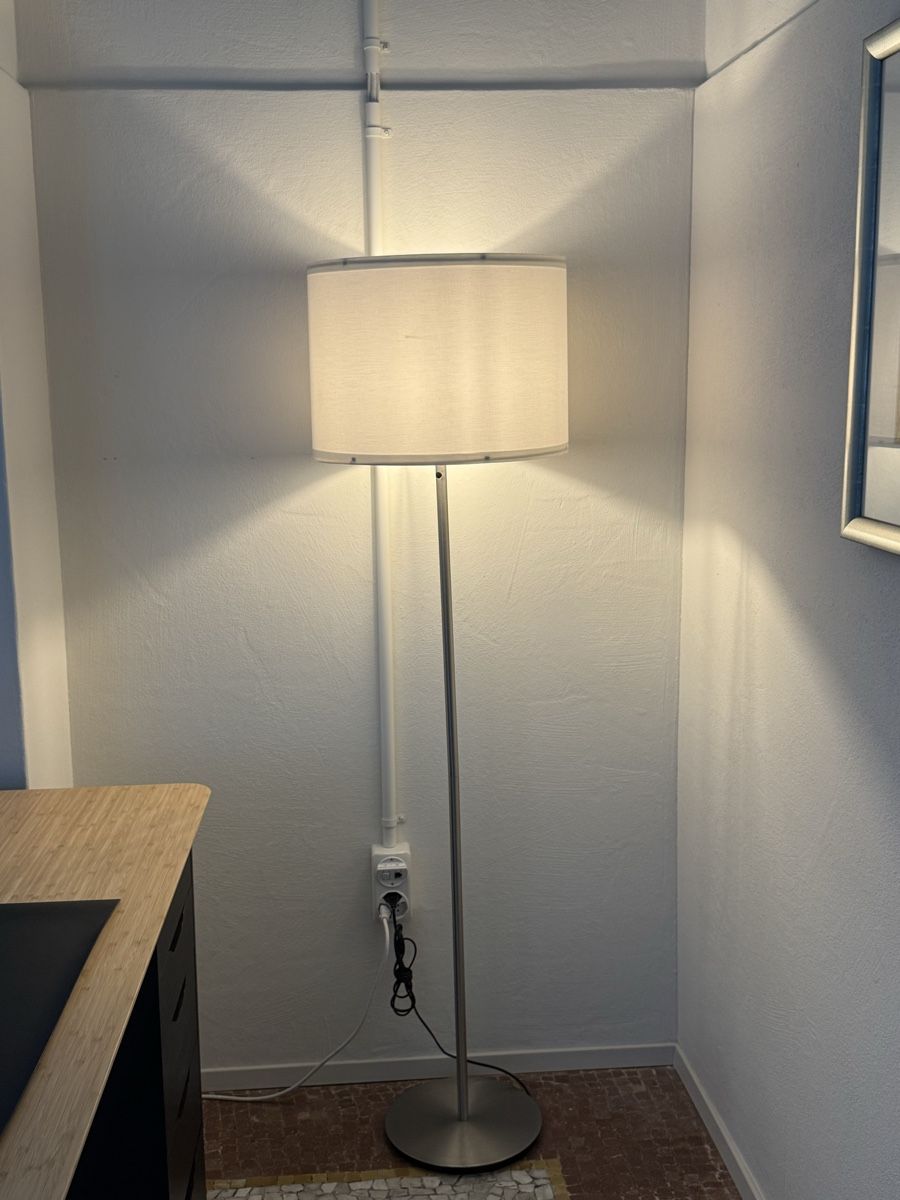 Ikea Lampen: Stehlampe weiss – Gebraucht aus Bern von figureskater 1