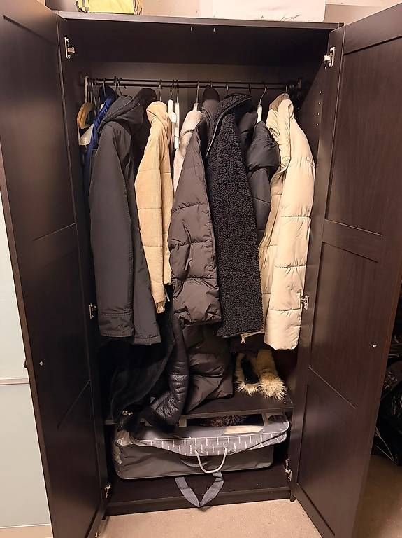 Armadi: Schrank – Usato da Birsfelden venduto da dor_9n7f 1