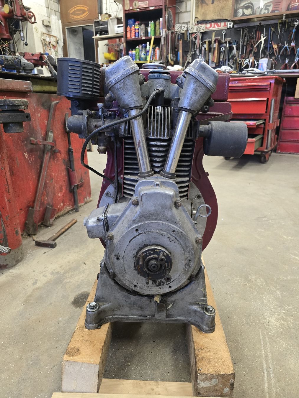 Aebi Alle Maschinen: AEBI Motor C.L.Concord, Typ F112, – Defekt aus mühlethurnen von ZIMMUU 4