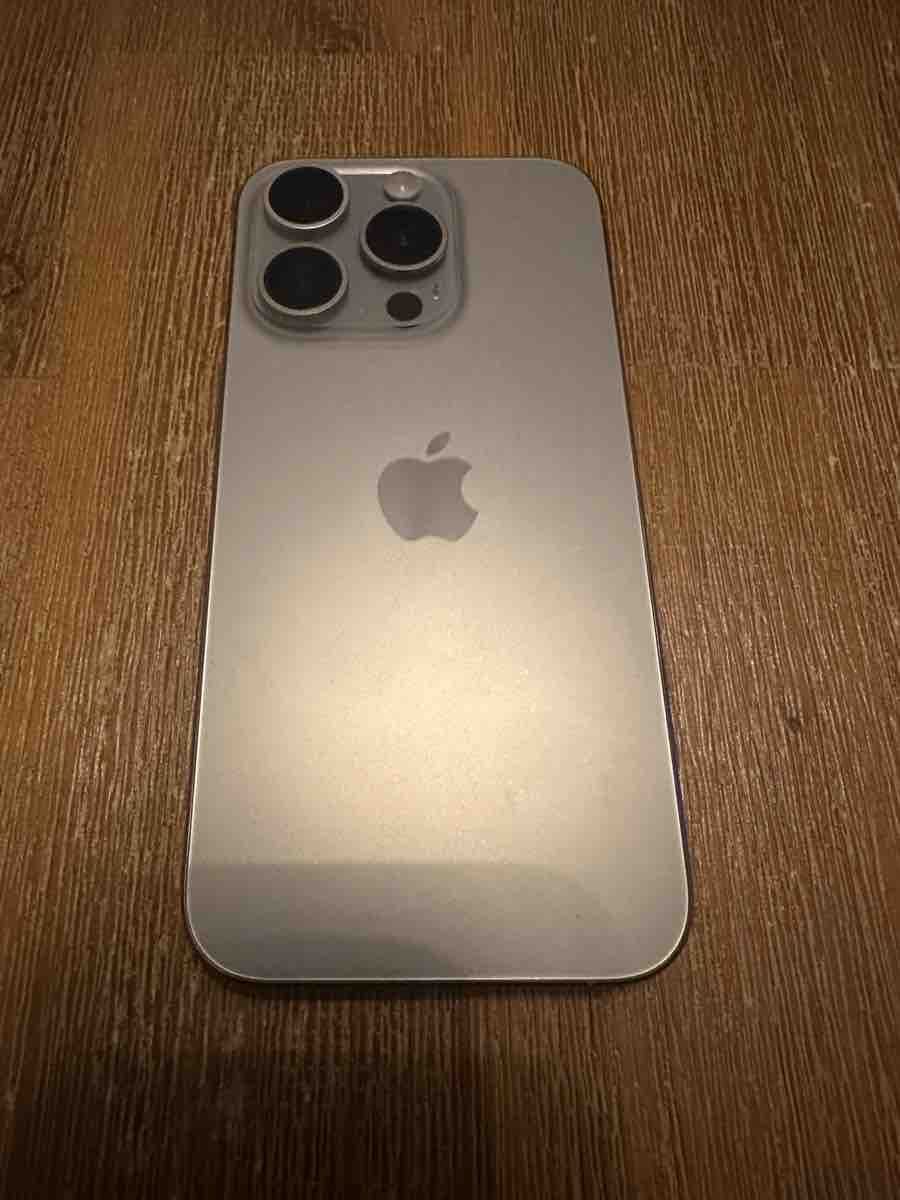 Apple Handys / Smartphones: Apple iPhone 15 Pro im TOP Zustand – Gebraucht aus Rothenburg von Tolli13 2