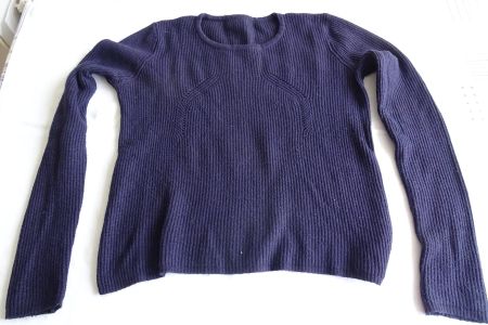blauer Pullover ca. Gr. S