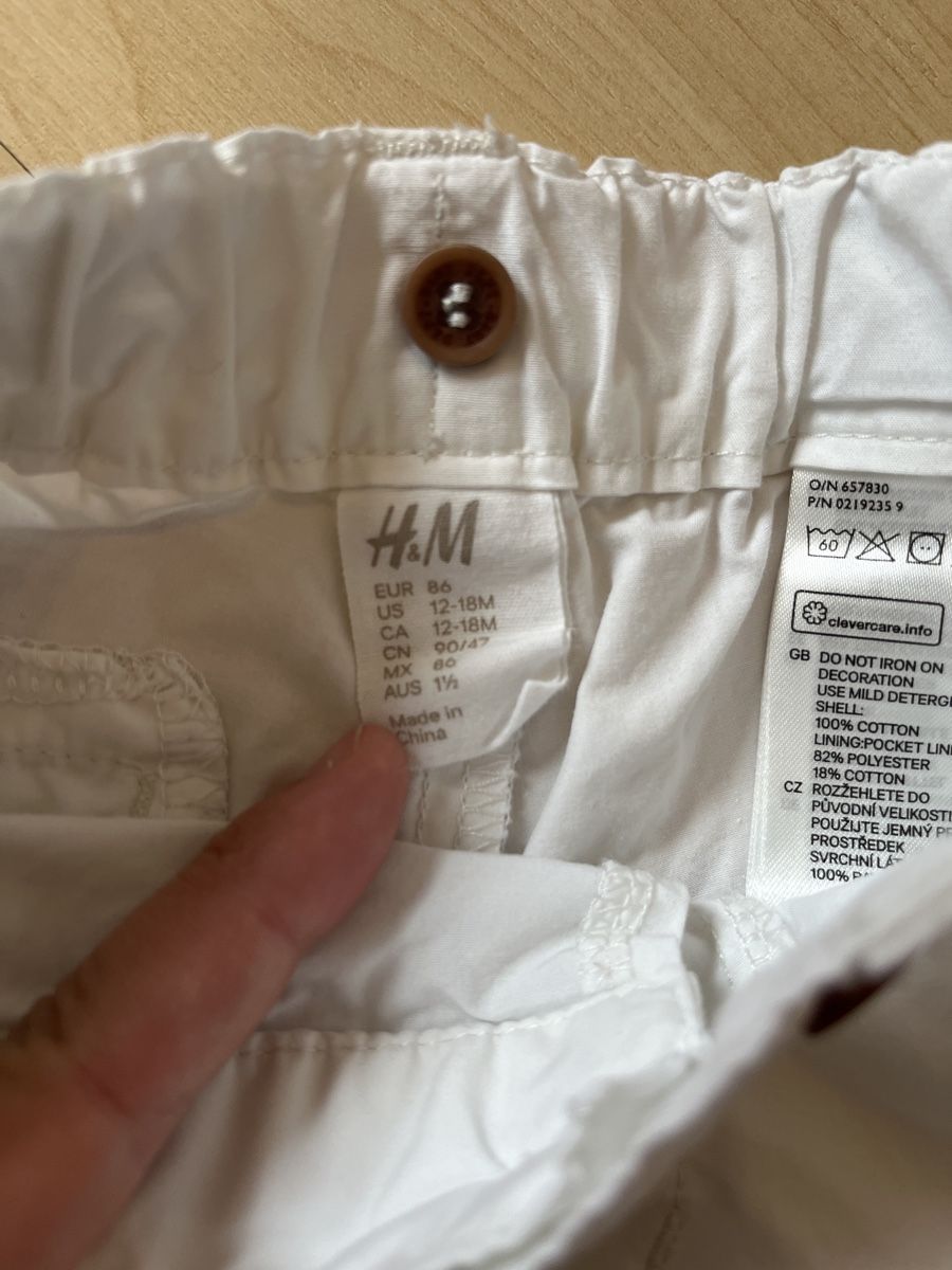 Pantaloni: Kurze Hose Grösse 86 H&M – Usato da Herznach venduto da Leimsa 2