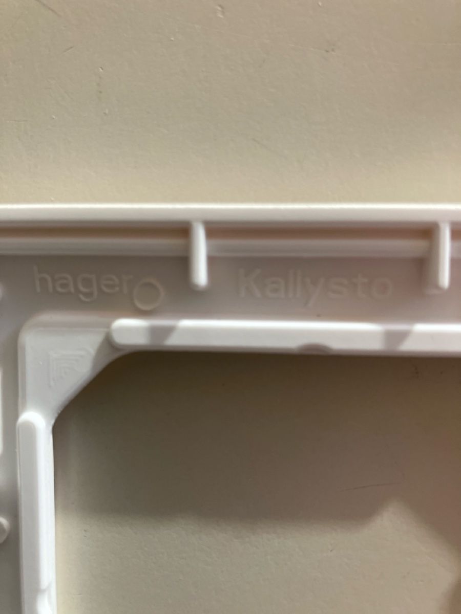 Spine: Hager Kallysto Abdeckrahmen Gr. 3 – Nuovo (secondo la descrizione) da losone venduto da china06 1