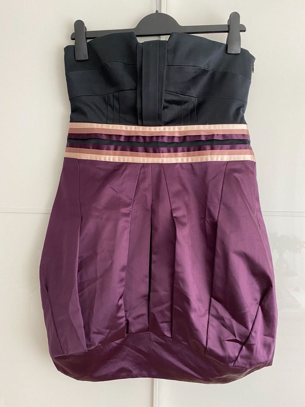 Bally Vestiti: Bally Kleid aus Seide, Grösse M – Usato da Rieden AG venduto da Lapca