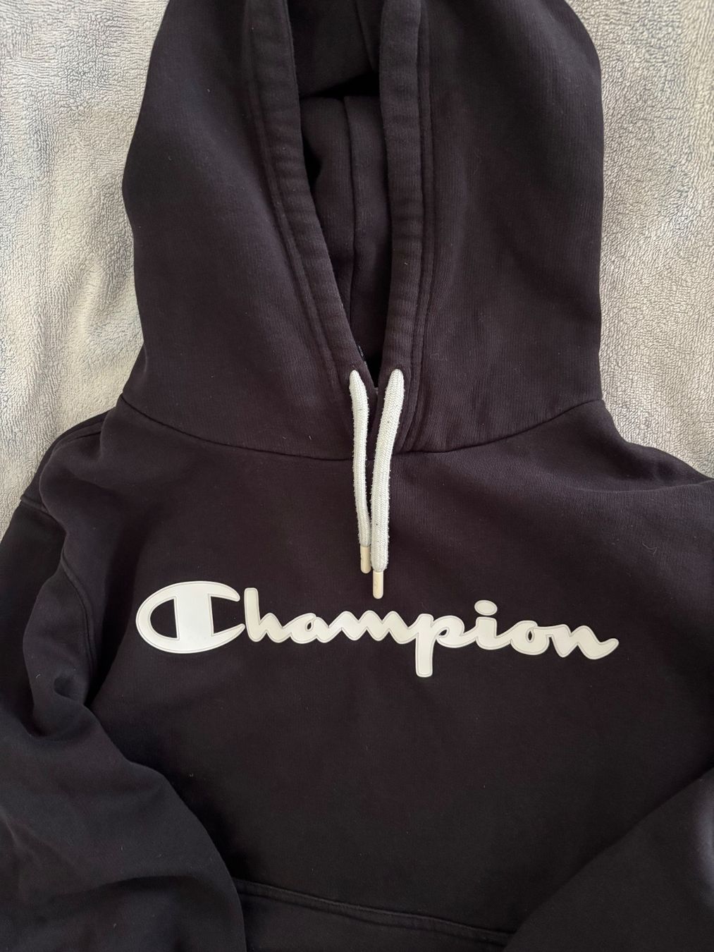 Pulls & Sweat-shirts: Pullover Champion Grösse M – D'occasion à Meilen par Danu_9hfp 1