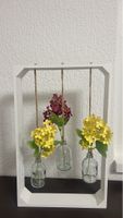Deko Hängedeko mit 3 Glasvasen und künstlichen Blumen