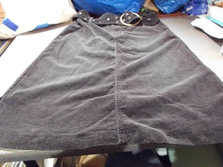 Jupes Grösse 36, schwarz/Gürtel