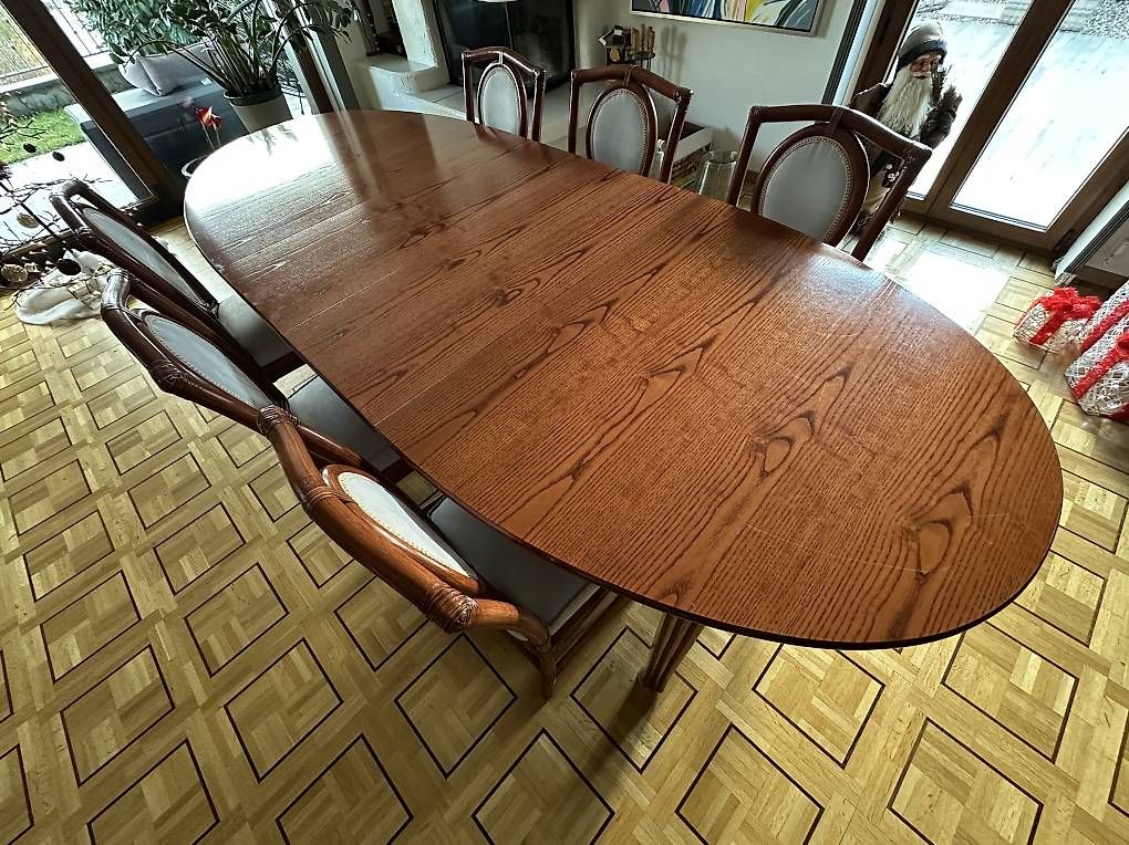 Tavoli: Table à manger salon chaises meuble buffet – Usato da Montagny-Yverdon venduto da tony1969