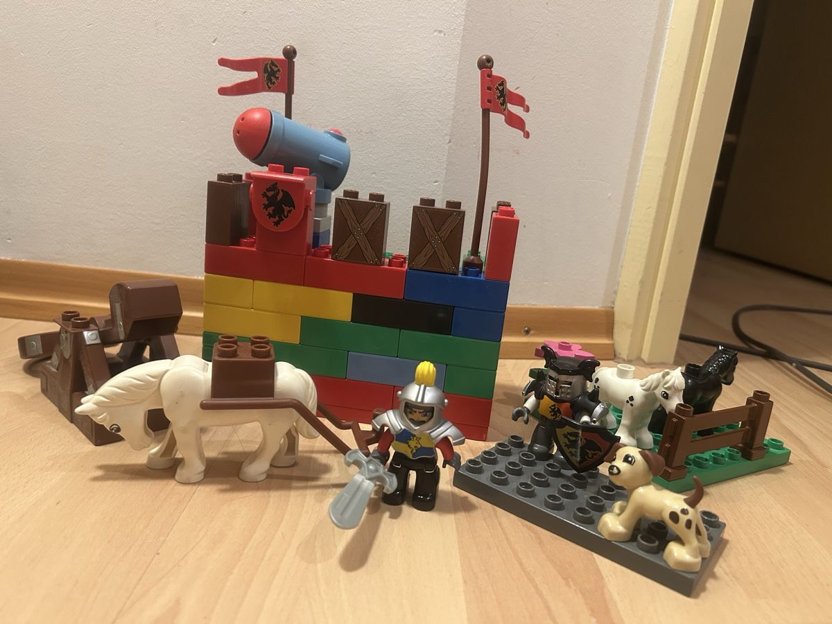 Lego Giocattoli: DIY Duplo Burg 🏰 – Usato da Rheinau venduto da samcale