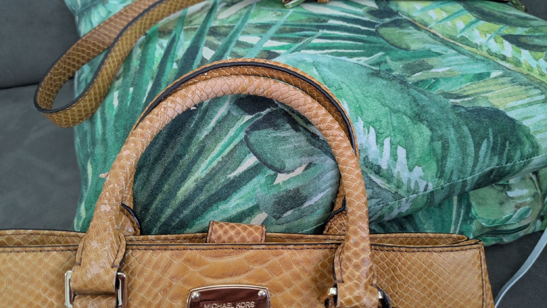 Michael Kors Taschen für Damen: Original Michael Kors Reptilienmuster – Gebraucht aus Birsfelden von enz1521 3