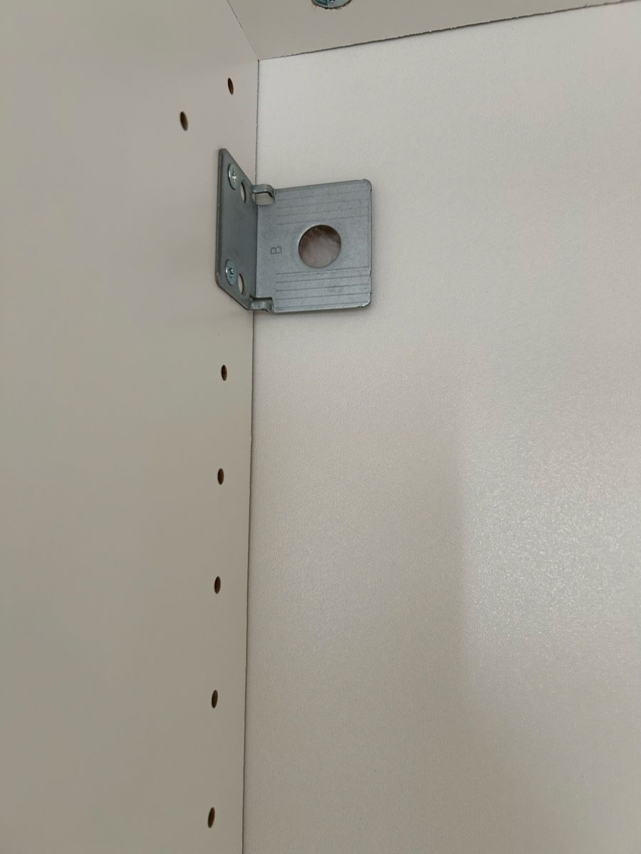 Ikea Armadi: Ikea PAX Wardrobe Cabinet - White, great Condition – Usato da Zürich venduto da mai_sxv7 4