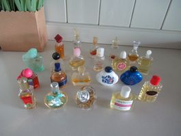 21 Alt Miniatur  EDT Parfum Bottle Sehr Selten