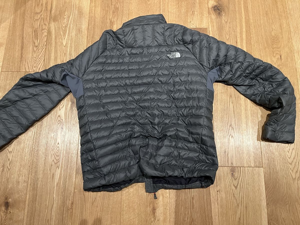 North Face Jacken: Retro Daunendecke The North Face – Gebraucht aus Ringgenberg BE von GaJaFly 2