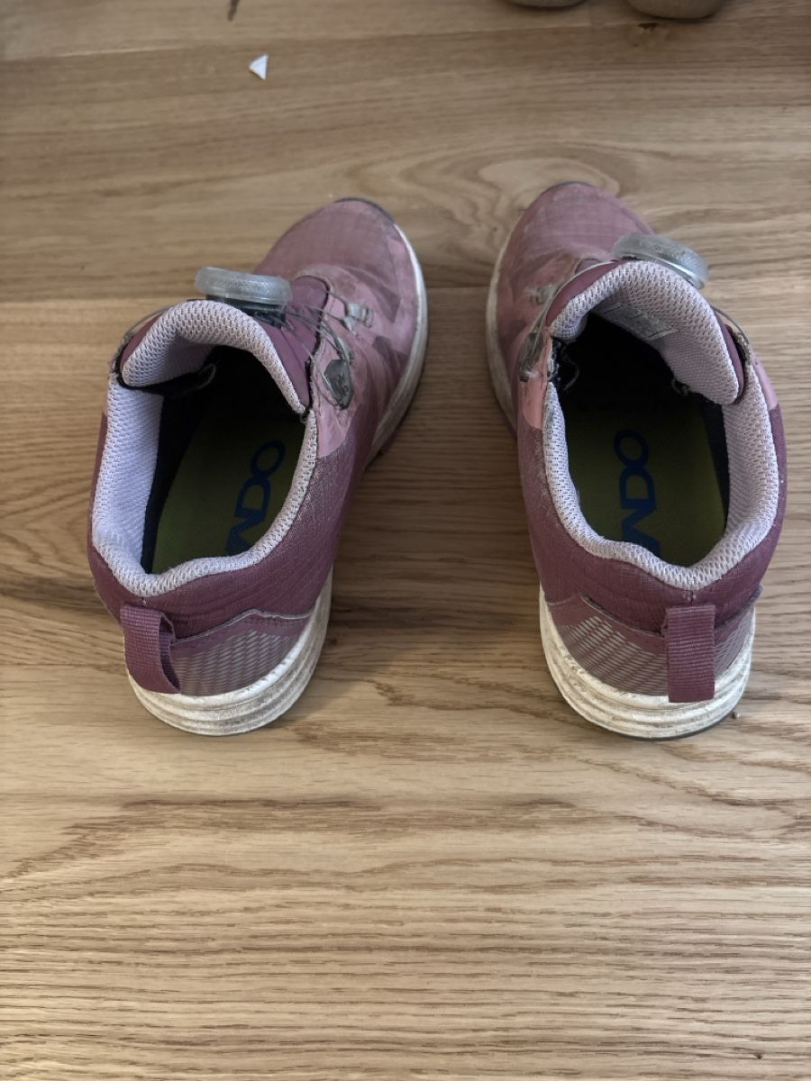 Scarpe per ragazze: Vado Grösse 32 – Usato da Basel venduto da buyitbyisa 1