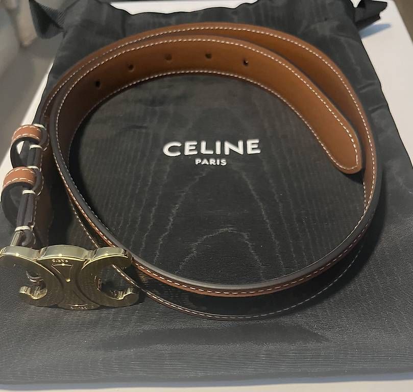 Cinture: Celine Triomphe Belt 75 – Nuovo e nell'imballaggio originale da Zürich venduto da Kellly104 1