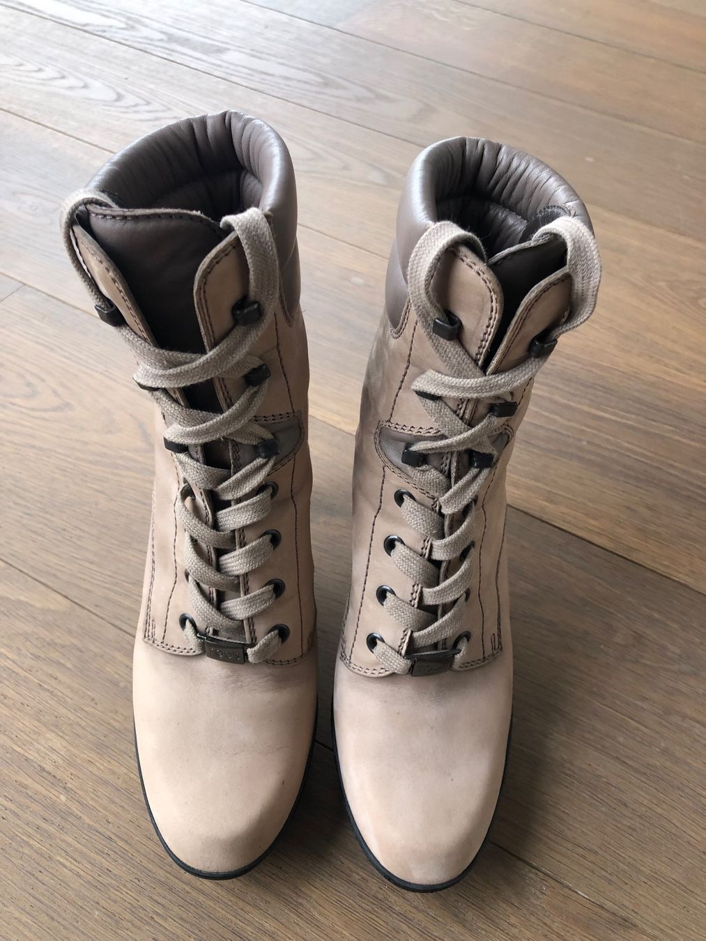 Tod'S Scarpe da donna: Tod's Ankle  Boots – Usato da Berneck venduto da nin_28db