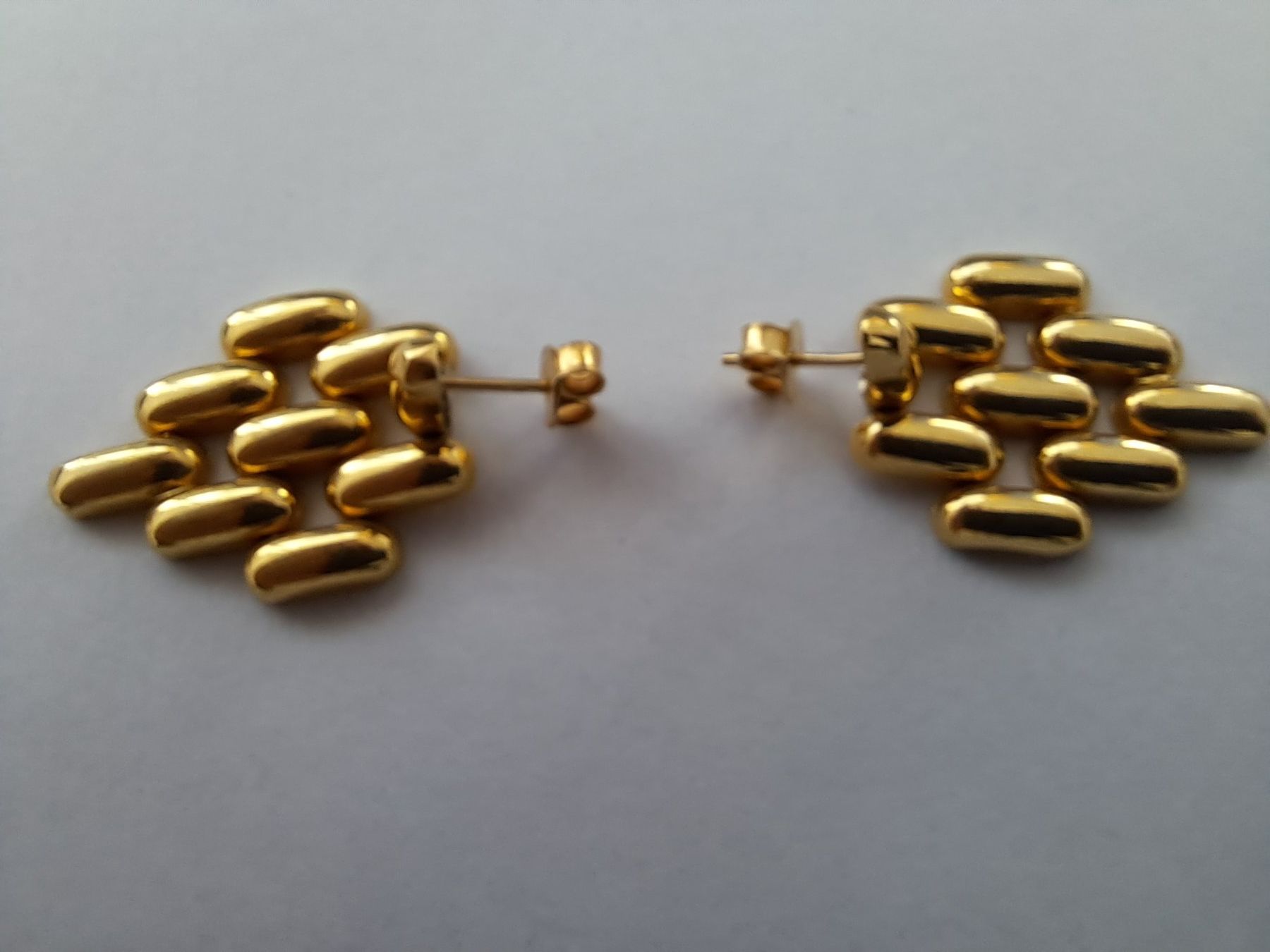 Boucles d'oreille: Traumhafte Ohrstecker – D'occasion à Pfäffikon ZH par Valsangiaccomo 1