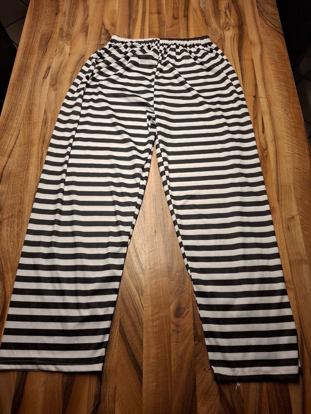 Costumi: Fasnachtskostüm "Sträfling", 3Tlg., Gr. XL – Usato da Sisseln AG venduto da Tropea4334 2